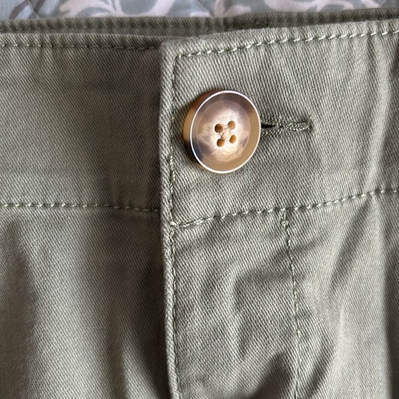 LOFT Green Bermuda Shorts Cotton Blend Classic - Picture 5 of 7